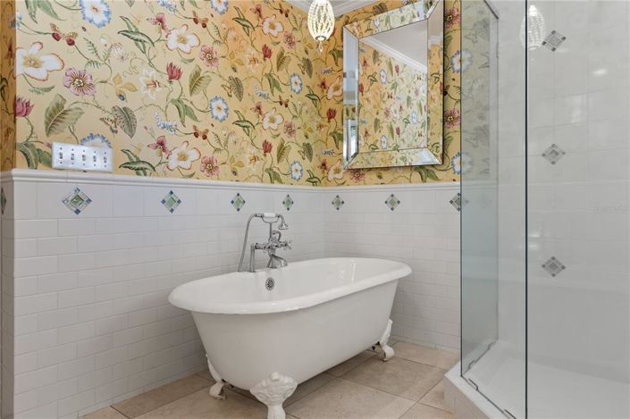 Image No.25-5 Bed House for sale