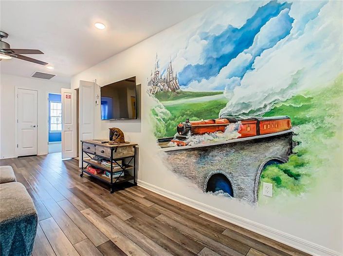 Image No.18-5 Bed Townhouse for sale