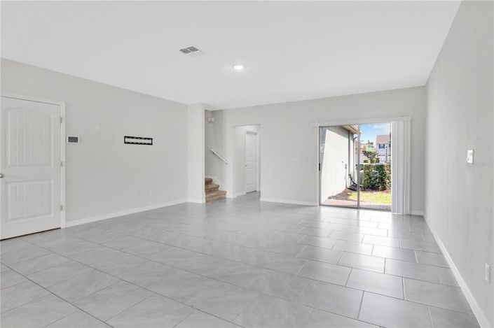 Image No.15-3 Bed Townhouse for sale