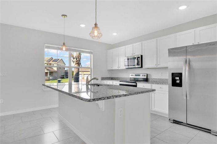 Image No.18-3 Bed Townhouse for sale