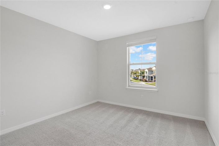 Image No.25-3 Bed Townhouse for sale