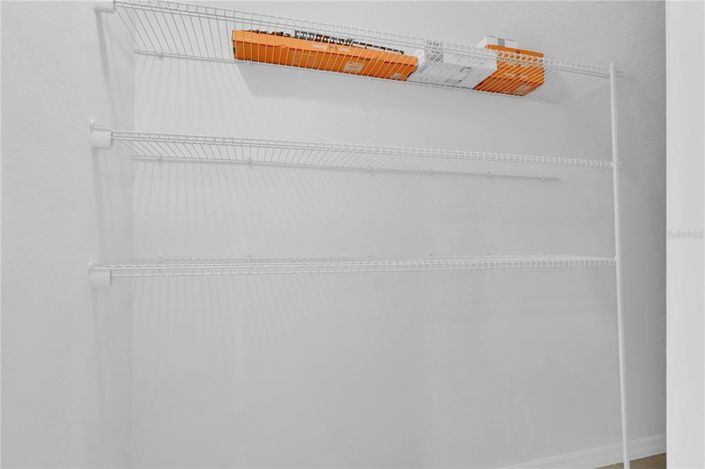 Image No.28-3 Bed Townhouse for sale