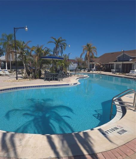 Image No.8-Maison de ville de 4 chambres à vendre à Saint John