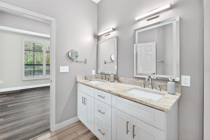 Image No.40-3 Bed Apartment for sale