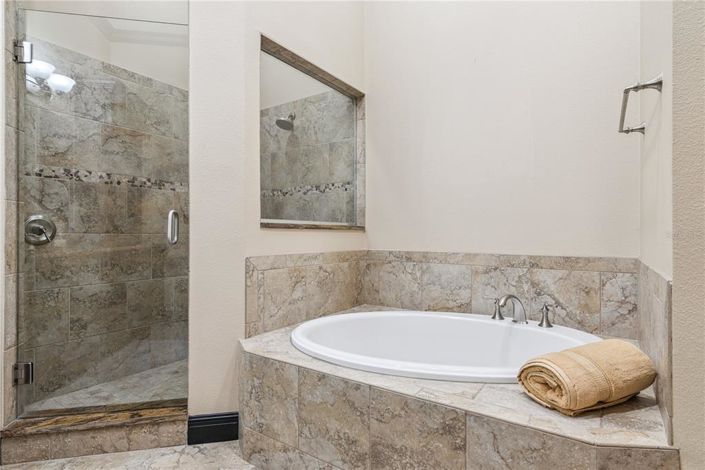 Image No.34-3 Bed Apartment for sale