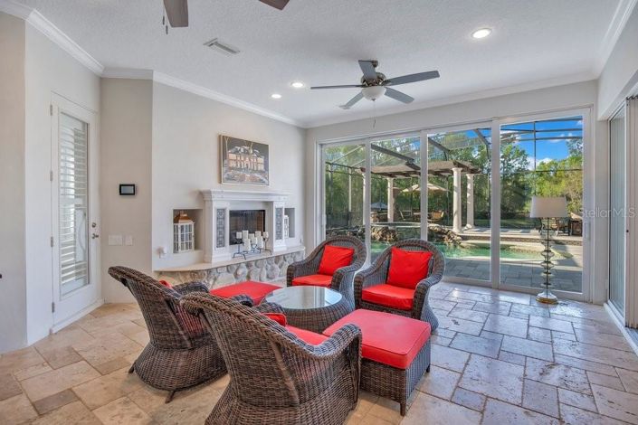 Image No.19-4 Bed House for sale