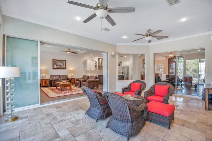 Image No.21-4 Bed House for sale