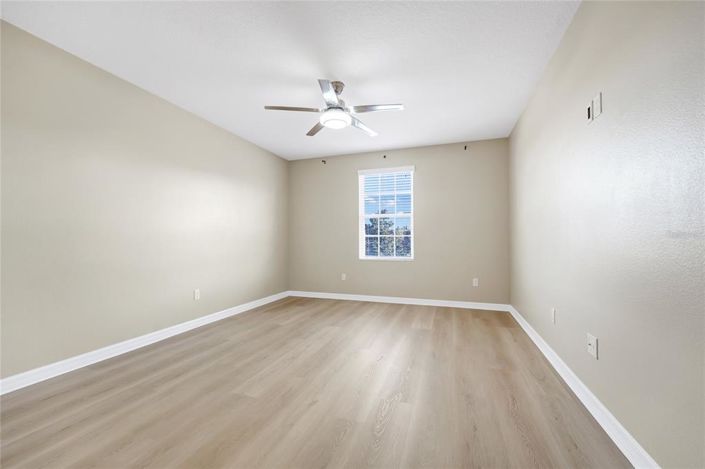 Image No.11-4 Bed House for sale