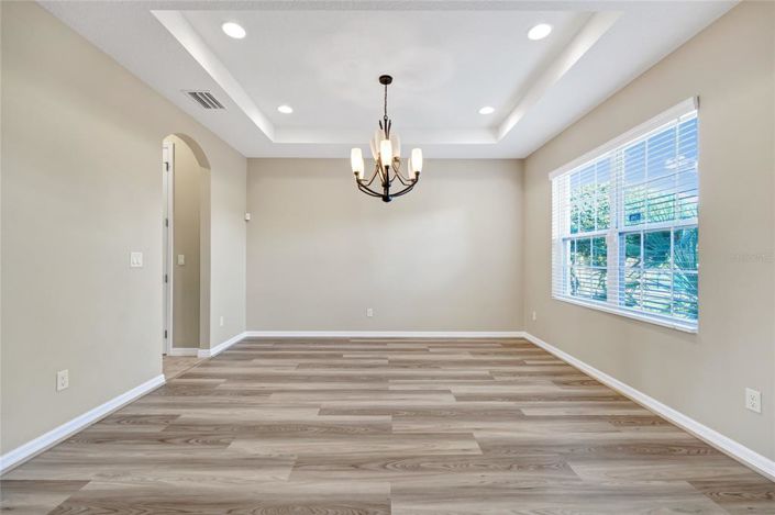 Image No.7-4 Bed House for sale