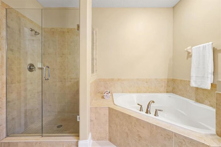Image No.23-3 Bed Townhouse for sale