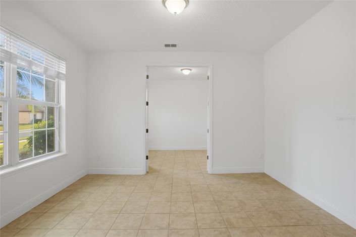 Image No.9-Maison de 6 chambres à vendre à Saint John