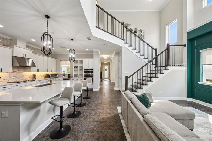 Image No.28-5 Bed House for sale