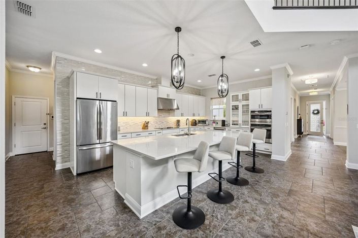 Image No.30-5 Bed House for sale