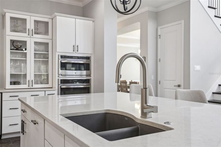 Image No.35-5 Bed House for sale