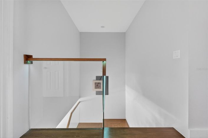 Image No.11-5 Bed House for sale