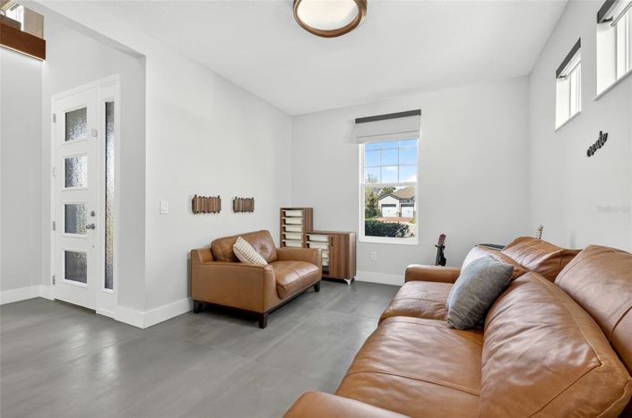 Image No.20-5 Bed House for sale