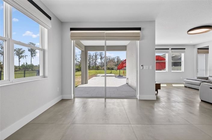 Image No.27-5 Bed House for sale