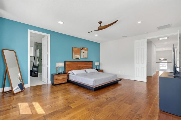 Image No.38-5 Bed House for sale