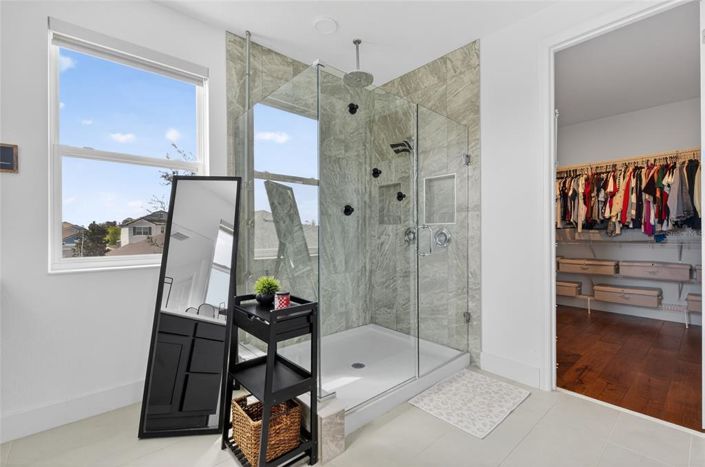 Image No.41-5 Bed House for sale