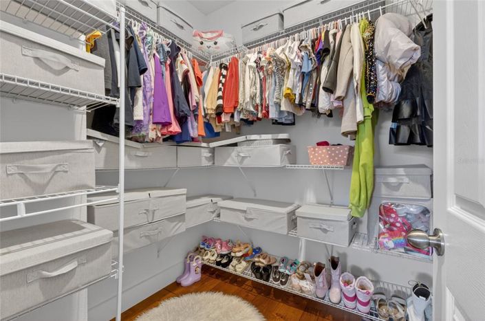 Image No.48-5 Bed House for sale