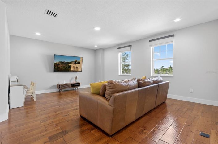 Image No.52-5 Bed House for sale