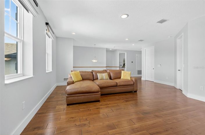 Image No.54-5 Bed House for sale