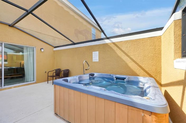 Image No.20-2 Bed Townhouse for sale