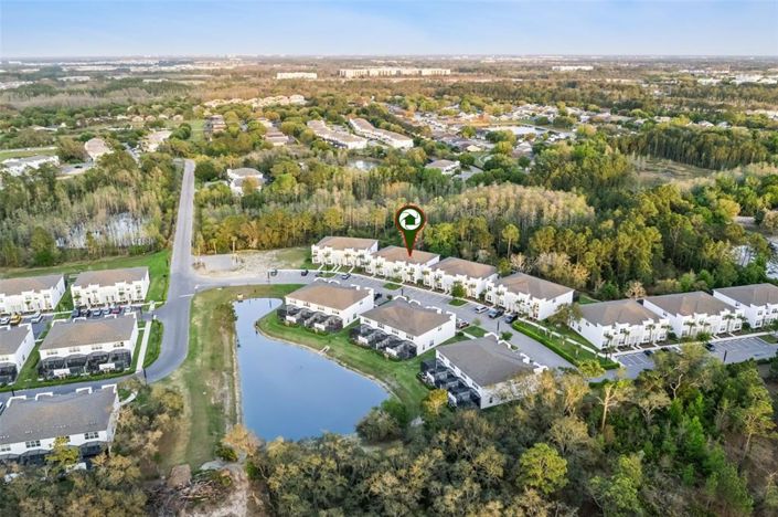 Image No.28-4 Bed Townhouse for sale