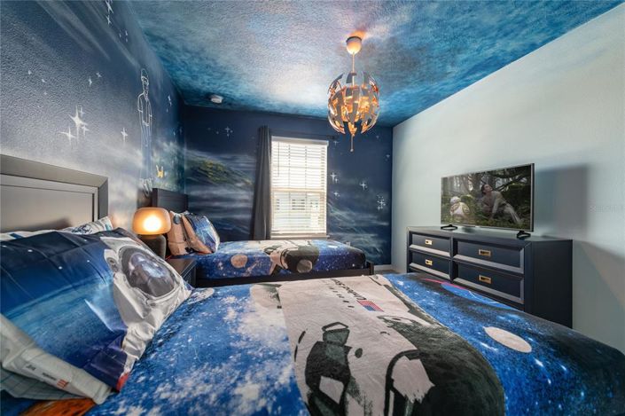 Image No.10-5 Bed House for sale