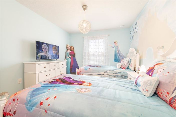 Image No.12-5 Bed House for sale