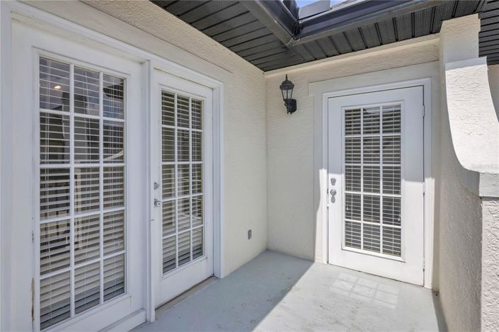 Image No.23-2 Bed Townhouse for sale