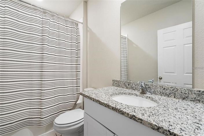 Image No.10-3 Bed House for sale