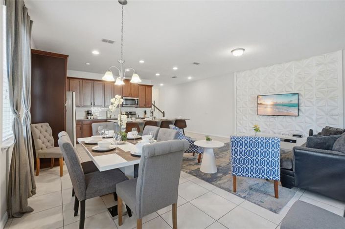 Image No.15-5 Bed Townhouse for sale