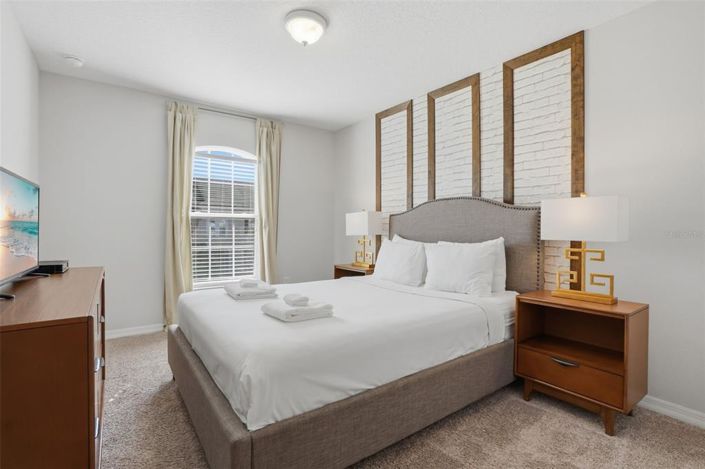 Image No.33-5 Bed Townhouse for sale