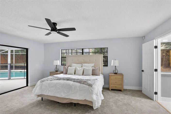 Image No.15-4 Bed House for sale