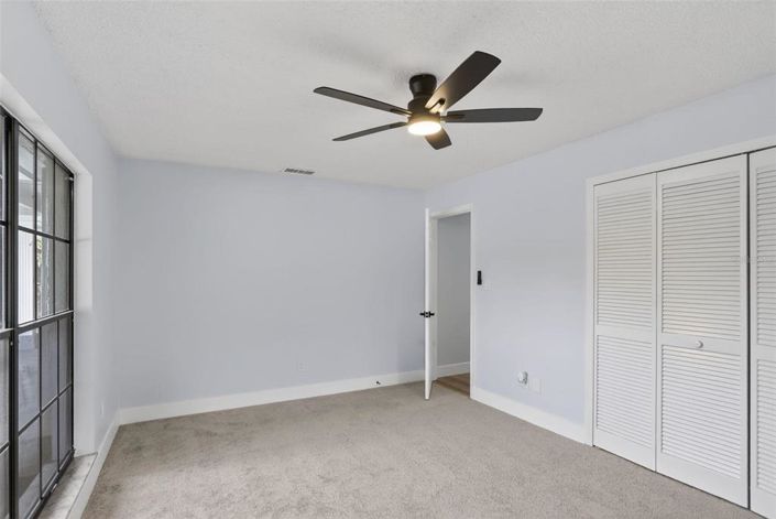 Image No.21-4 Bed House for sale