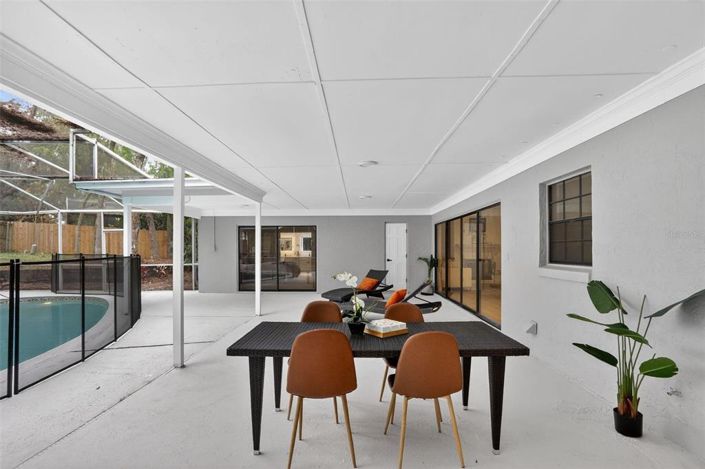 Image No.25-4 Bed House for sale