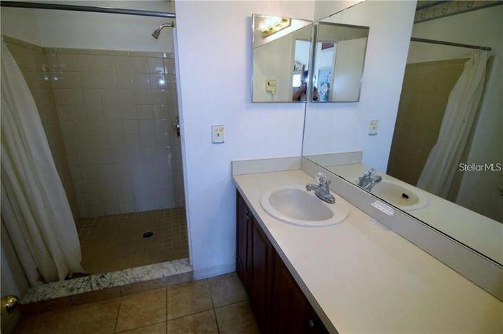 Image No.11-3 Bed Apartment for sale