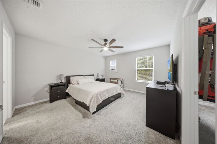 Image No.17-2 Bed Townhouse for sale