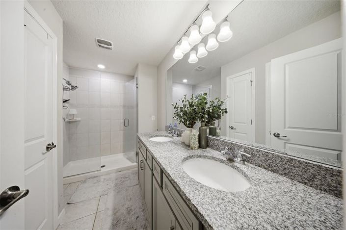 Image No.19-2 Bed Townhouse for sale