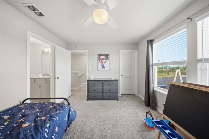 Image No.23-2 Bed Townhouse for sale