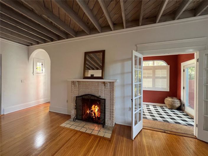 Image No.19-3 Bed House for sale