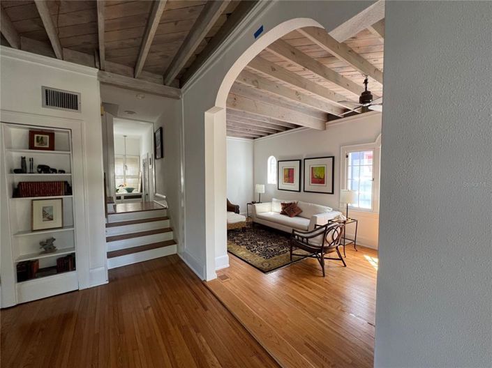 Image No.25-3 Bed House for sale