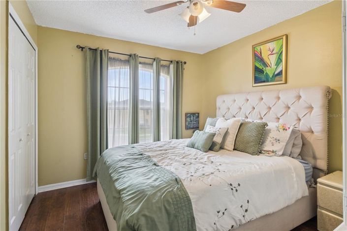 Image No.19-6 Bed House for sale