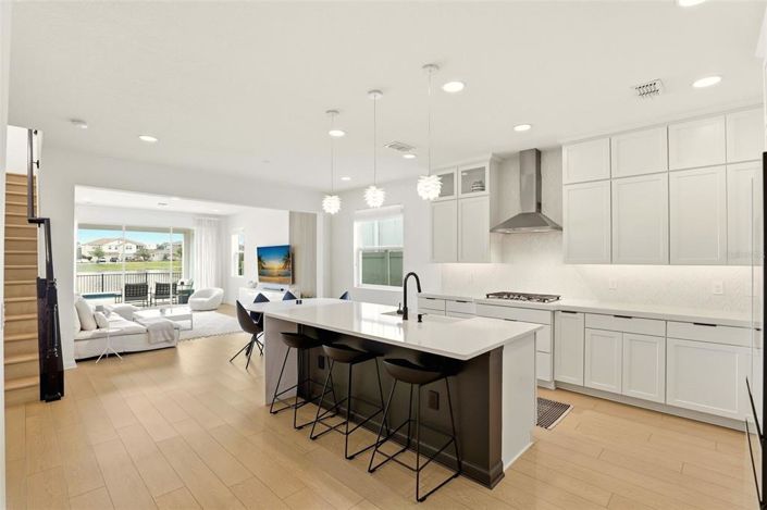 Image No.10-4 Bed House for sale