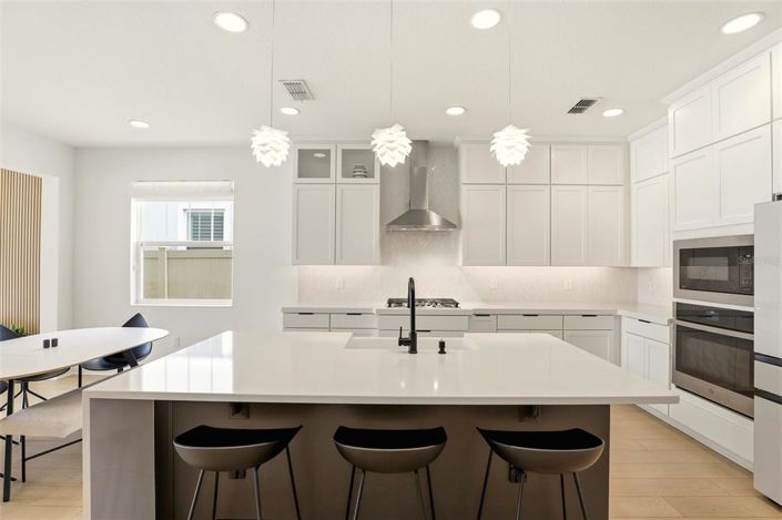 Image No.13-4 Bed House for sale