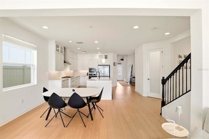 Image No.15-4 Bed House for sale