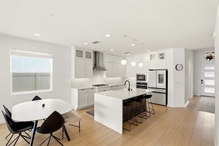 Image No.16-4 Bed House for sale