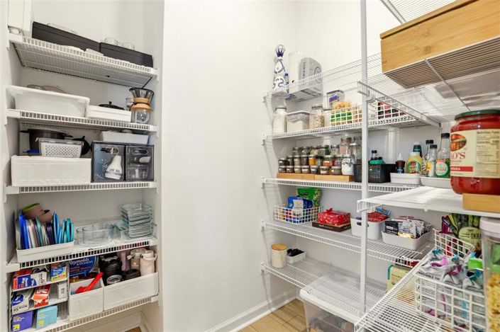 Image No.17-4 Bed House for sale