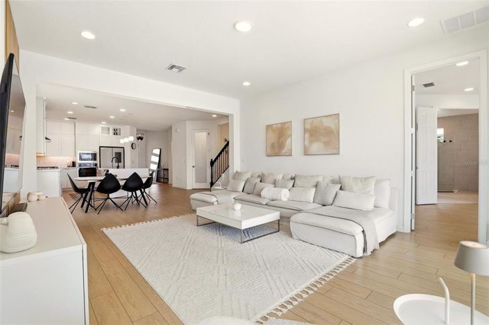 Image No.21-4 Bed House for sale